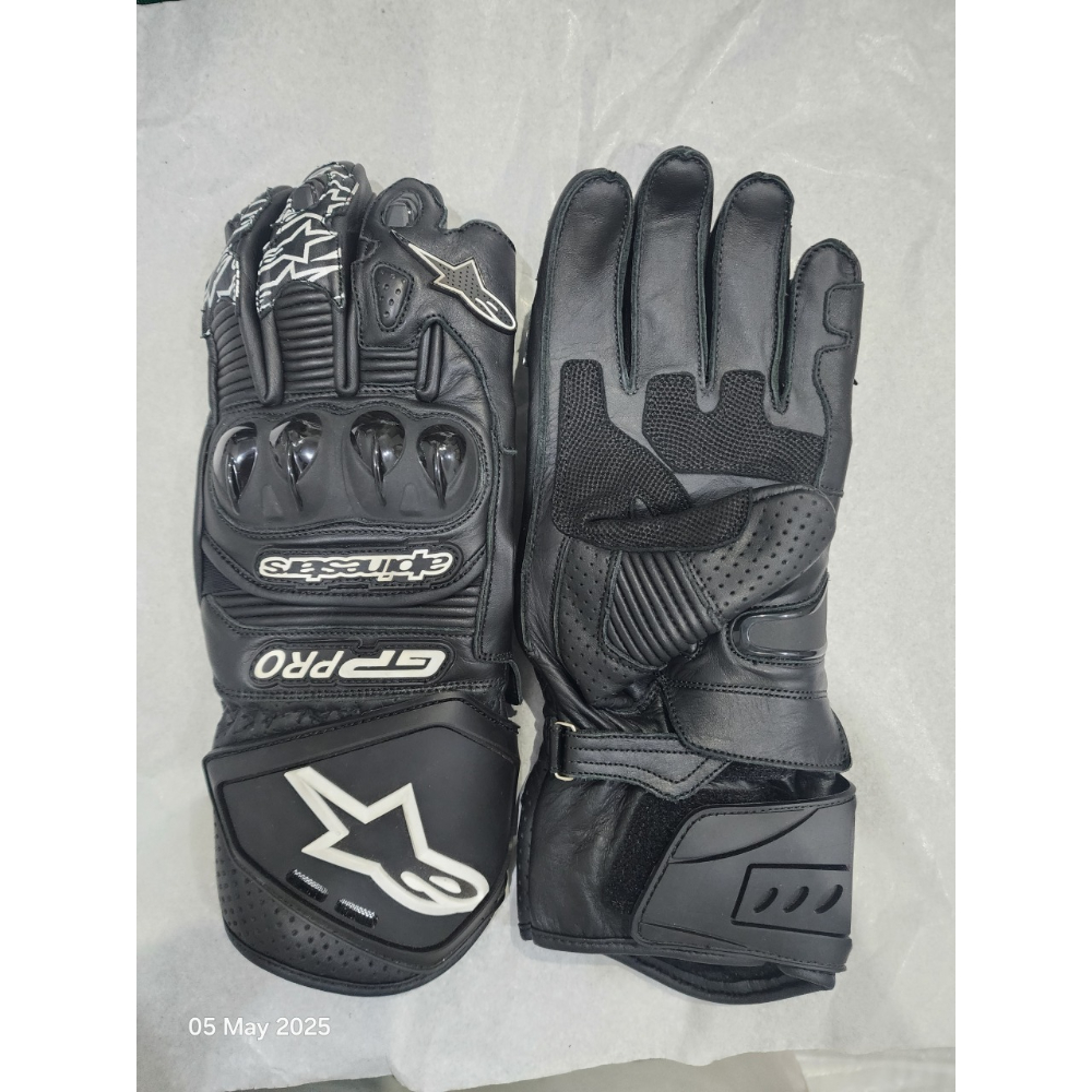 Bakim Forge Motorcycle Gloves Article # 1008